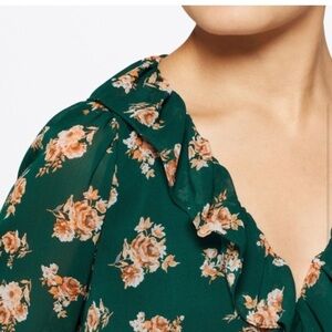LUSH Raya Peplum Top Dark Green Floral Size XL NWOT